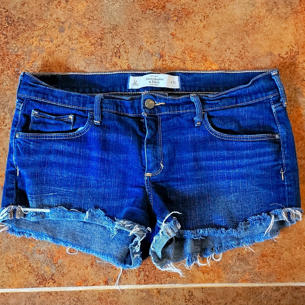 Abercrombie and Fitch 31W
